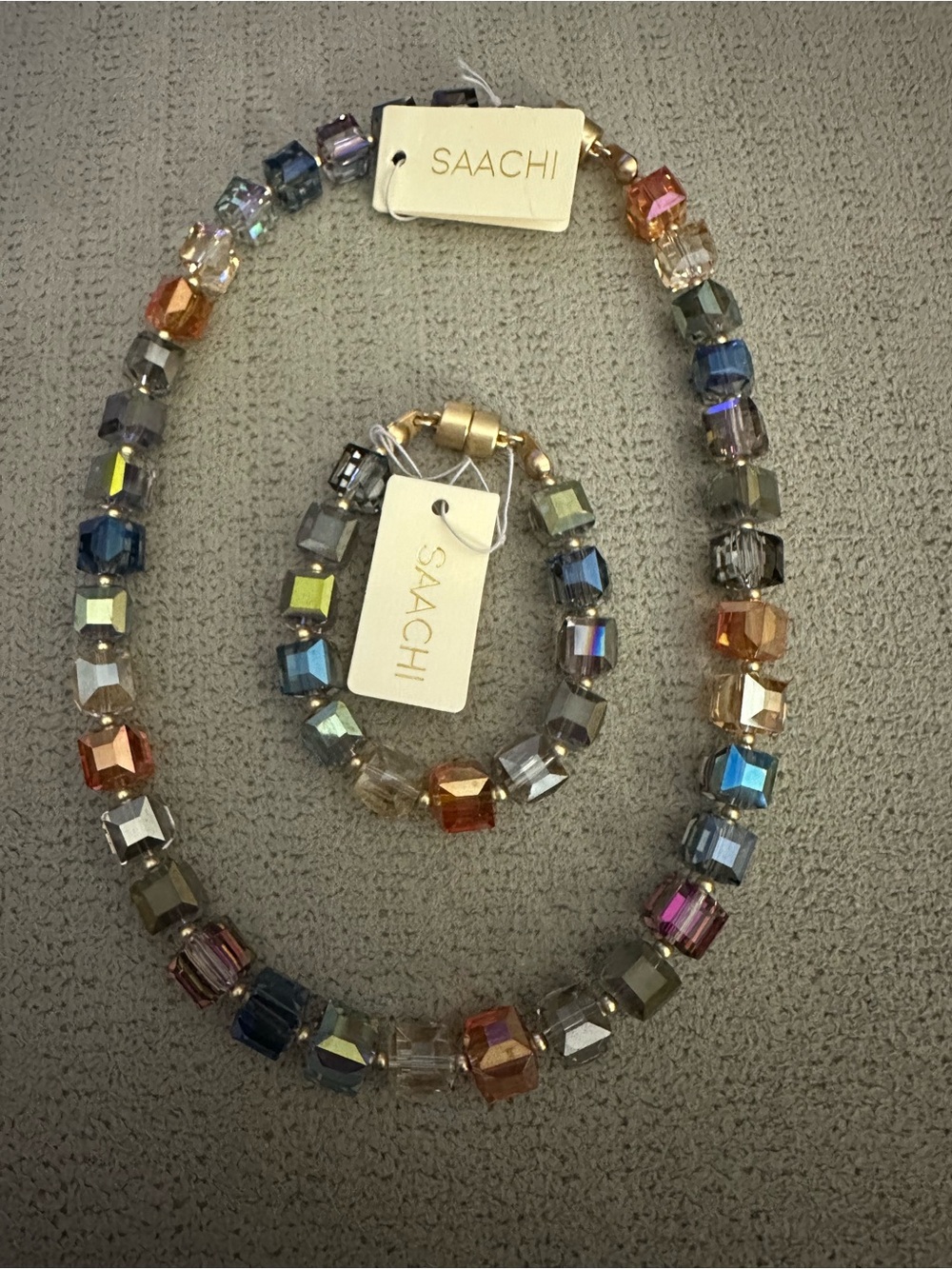SAACHI Multicolor Faceted Cube Necklace and Bracelet Set
